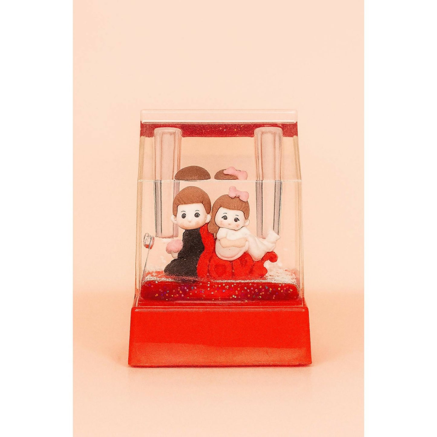 Romantic Couple Love Water Globe with Glitter Liquid and Cute Figurines – Decorative Desktop Showpiece with Love Heart Design – Perfect for Anniversary, Birthday, Wedding, Valentine’s Day and Romantic Gifts