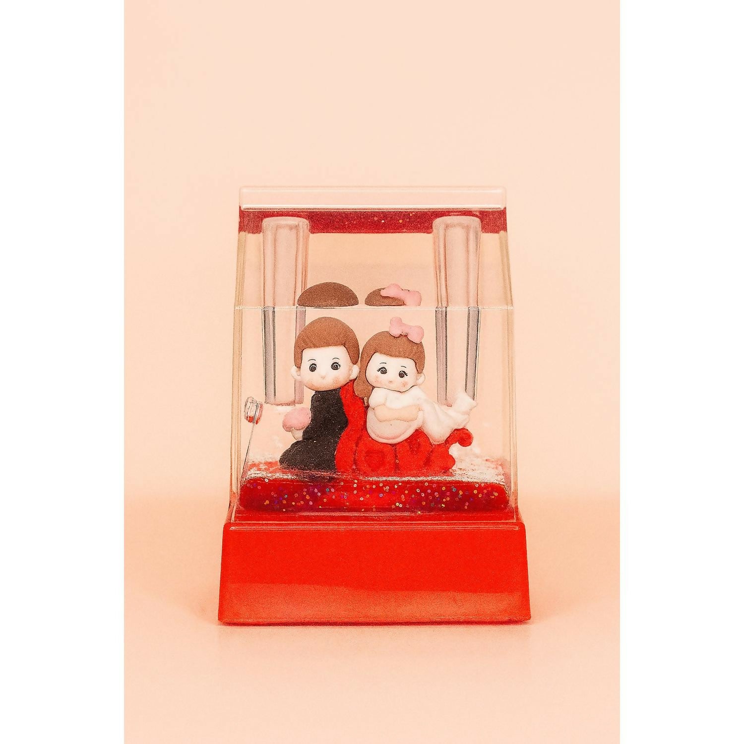 Romantic Couple Love Water Globe with Glitter Liquid and Cute Figurines – Decorative Desktop Showpiece with Love Heart Design – Perfect for Anniversary, Birthday, Wedding, Valentine’s Day and Romantic Gifts