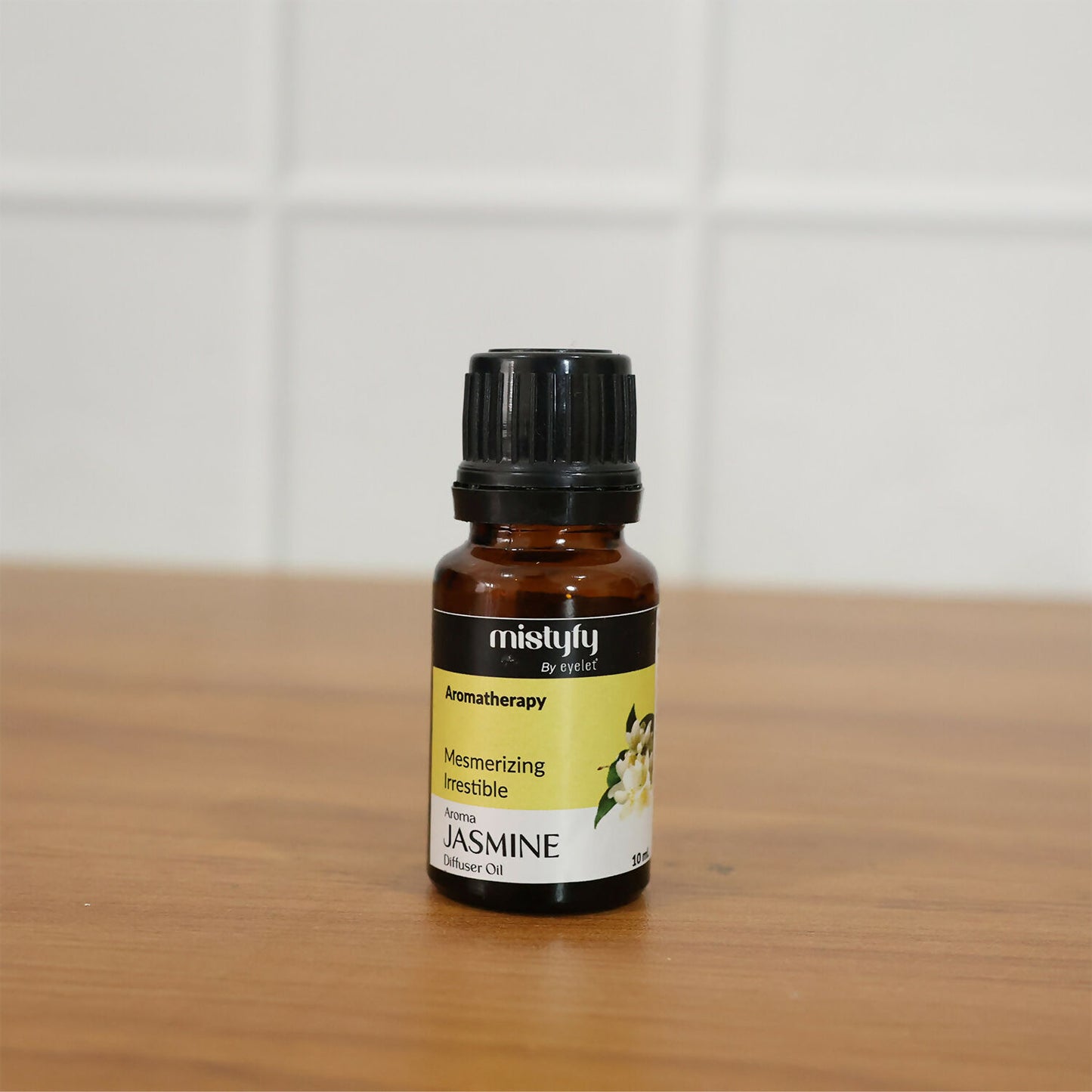 Eyelet Aromatherapy Jasmine Diffuser Oil Mesmerizing Floral Aroma Oil (10Ml)