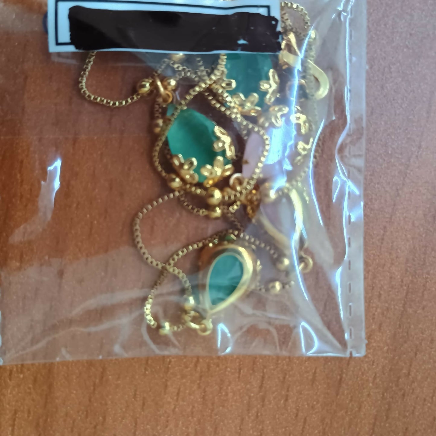 whl172_91206_charm_necklace_1204708d