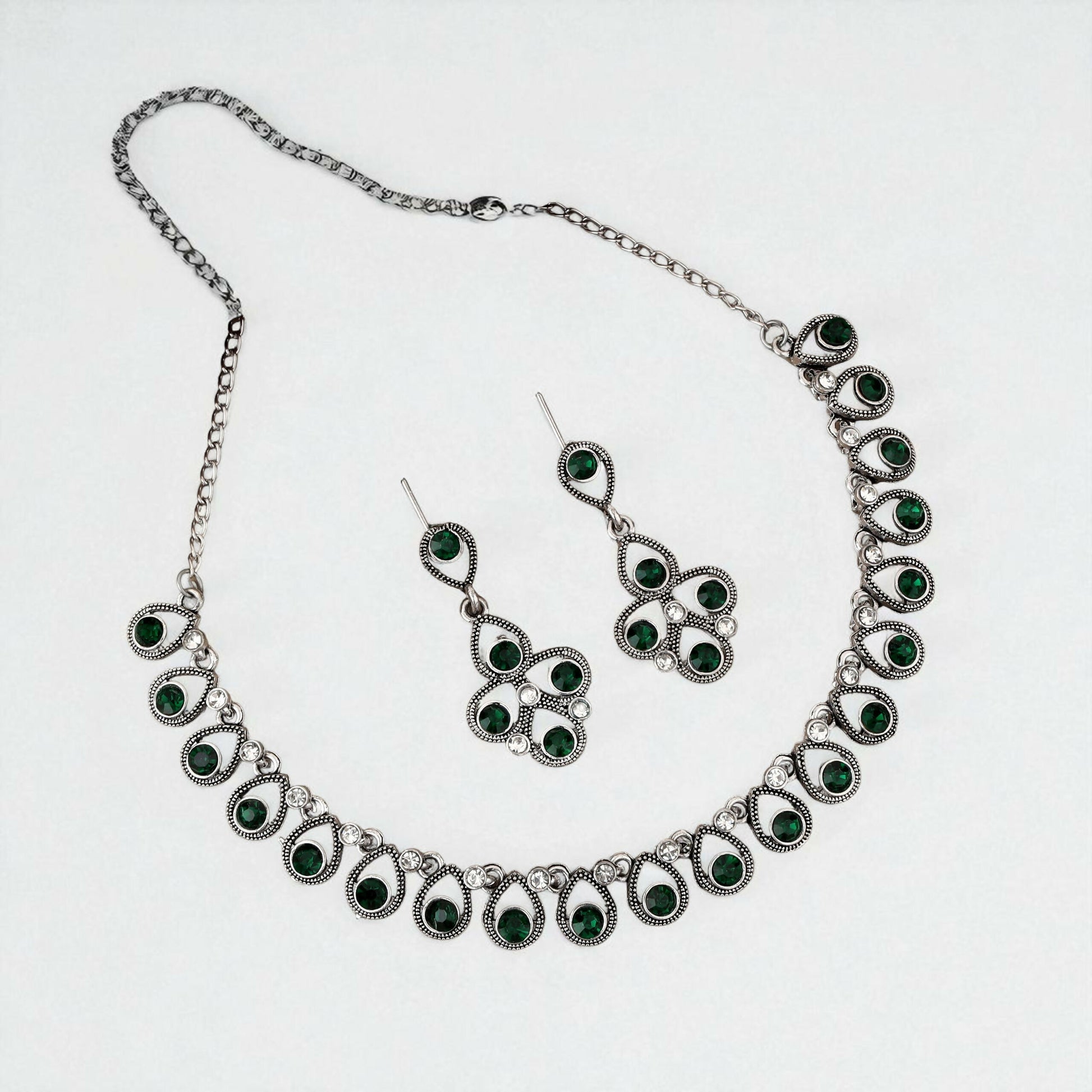 Antique Silver-Toned Choker Set with Emerald Green Stones