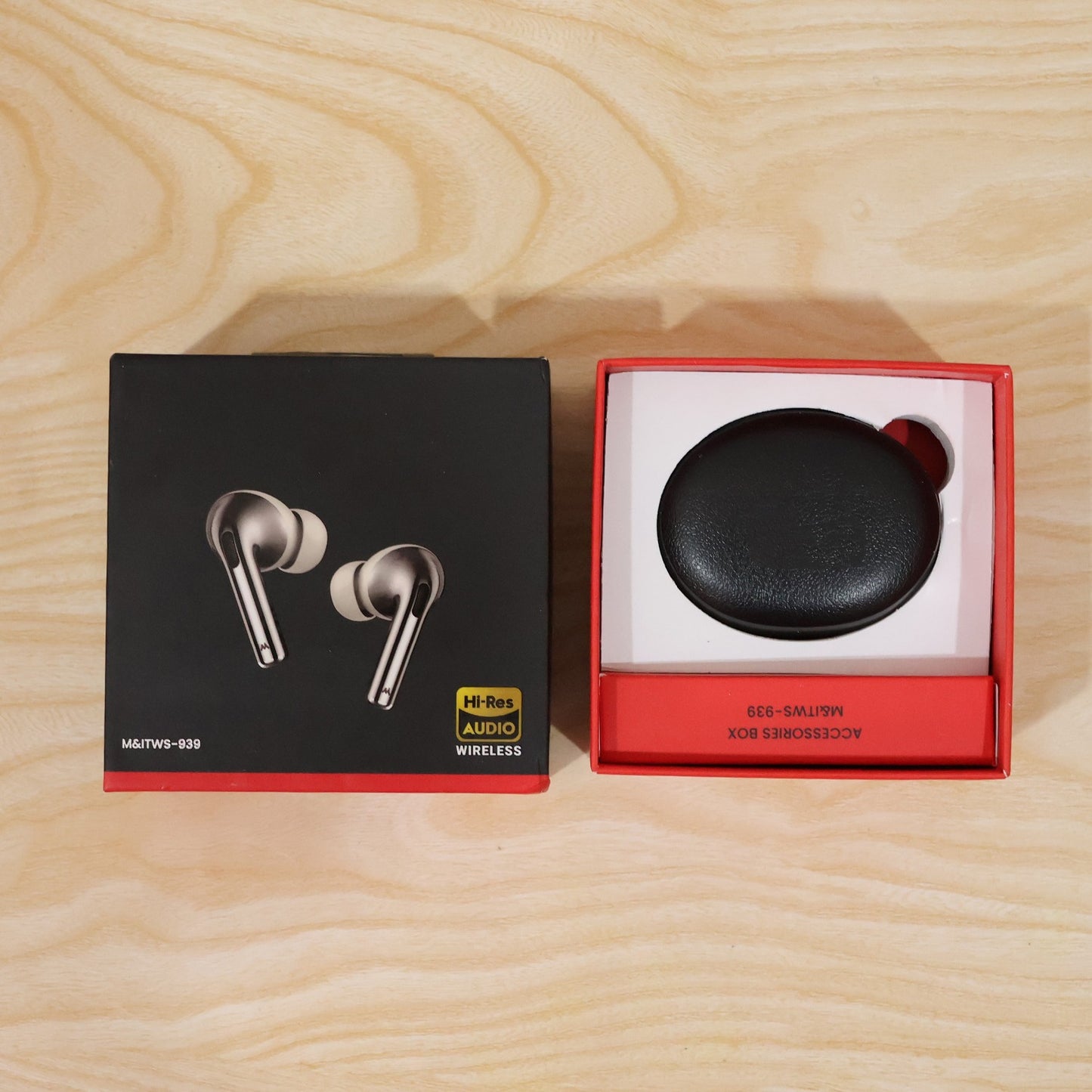 Wireless TWS Earbuds 939 black earbuds case dimension image