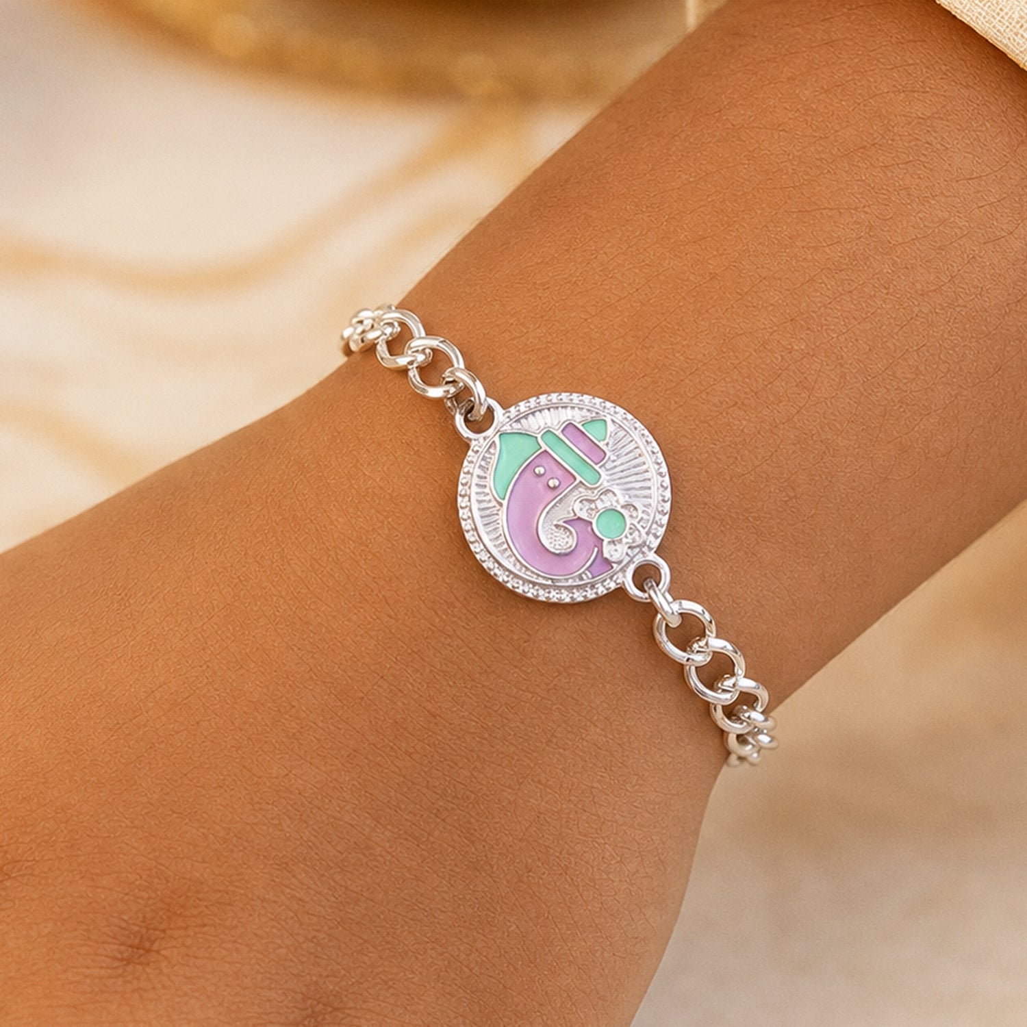 Round Ganesha Chain Style Sacred Motif Pattern Rakhi Raksha Bandhan Gift