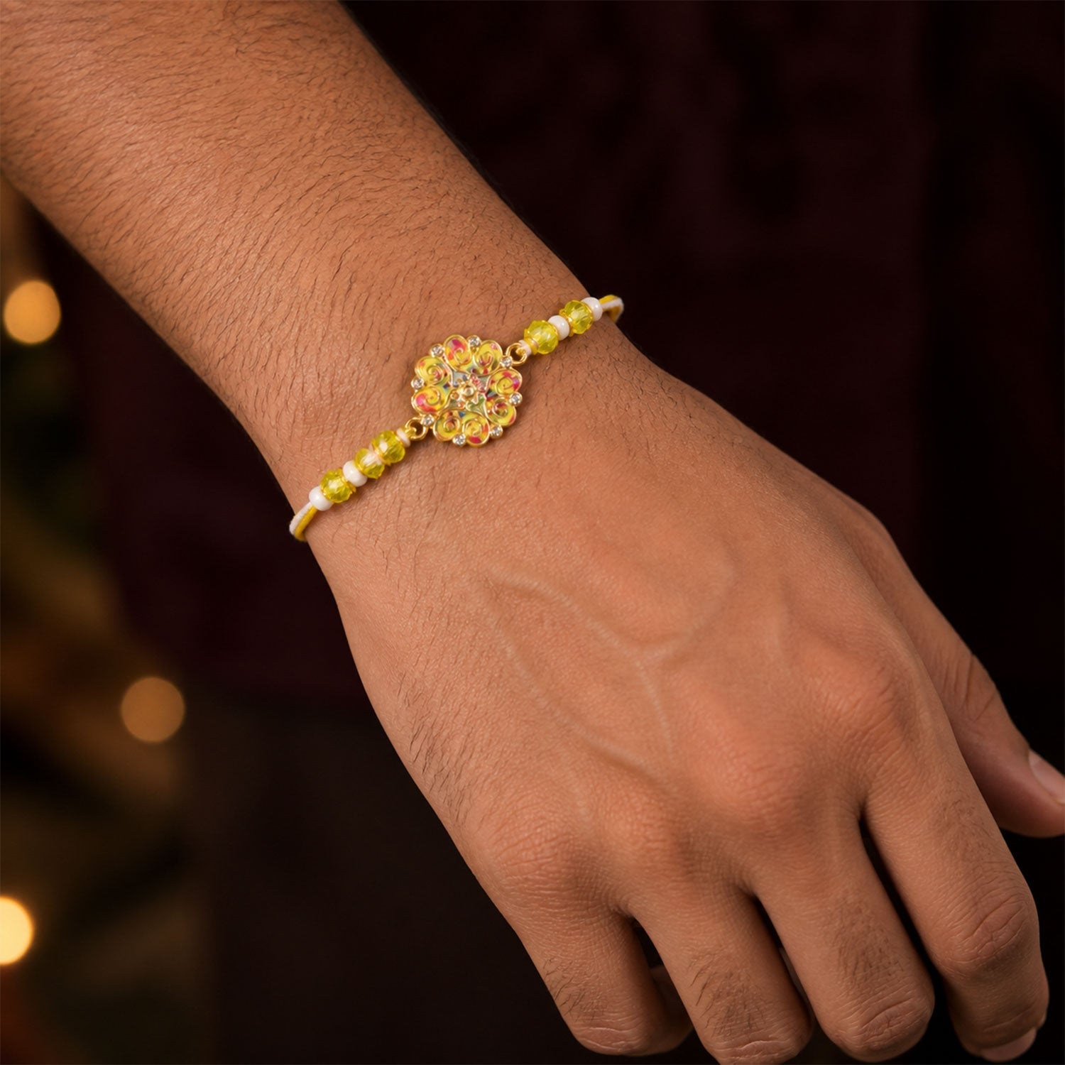 Premium Pearl Cluster Bhai Bhabhi Lumba Rakhi with Center Detail