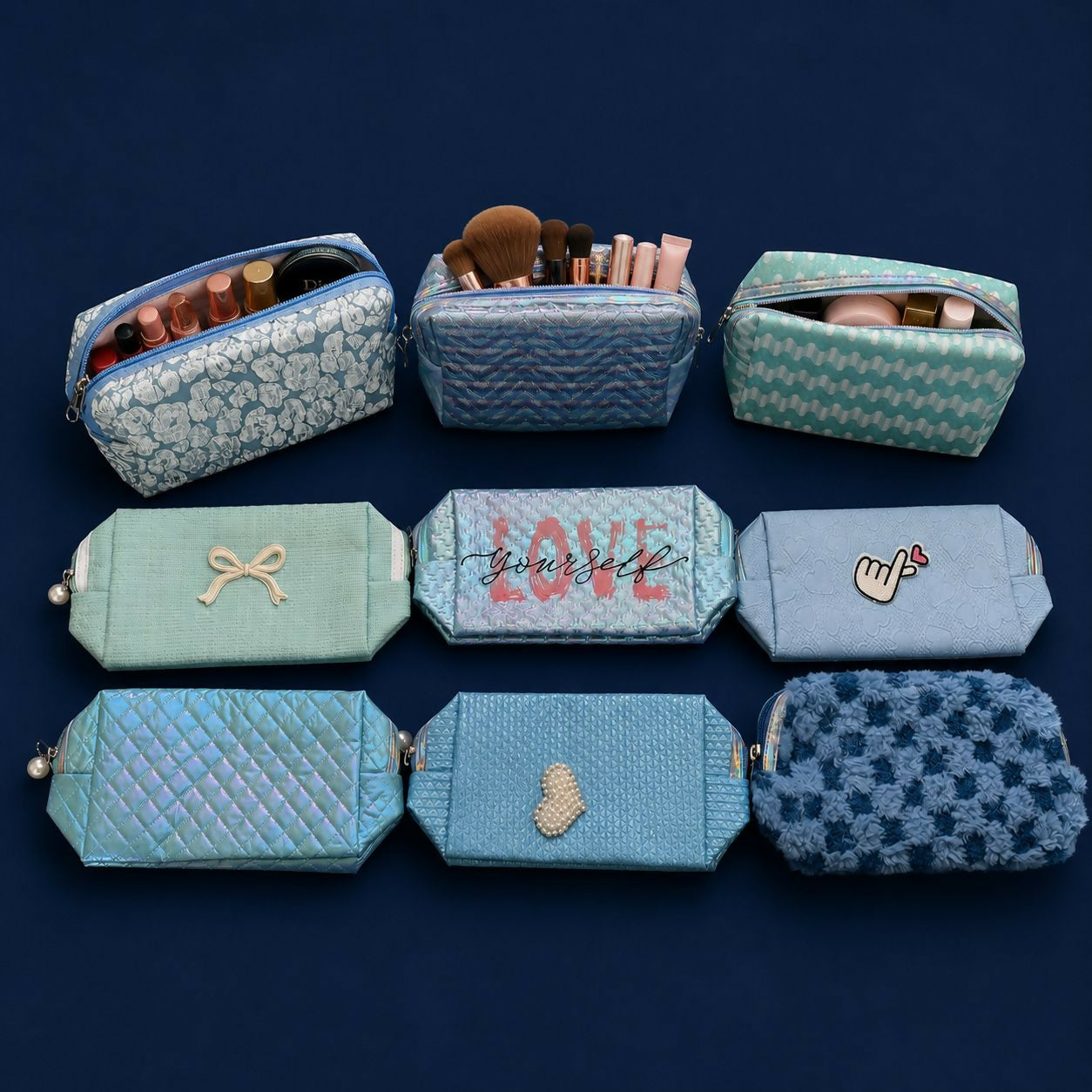 Lightweight cosmetic and stationery pouch with zipper closure