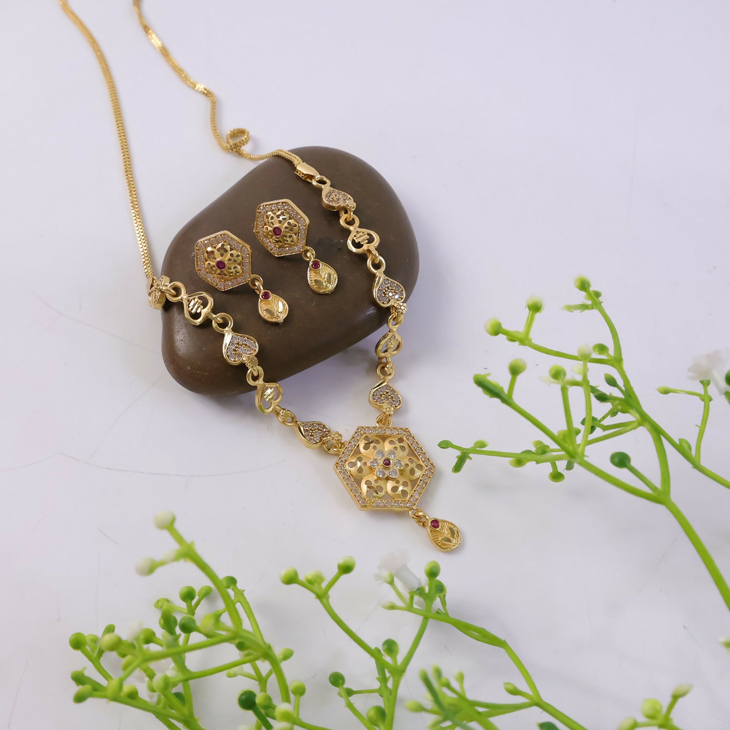 Elegant necklace set showcased on a model for festive wear