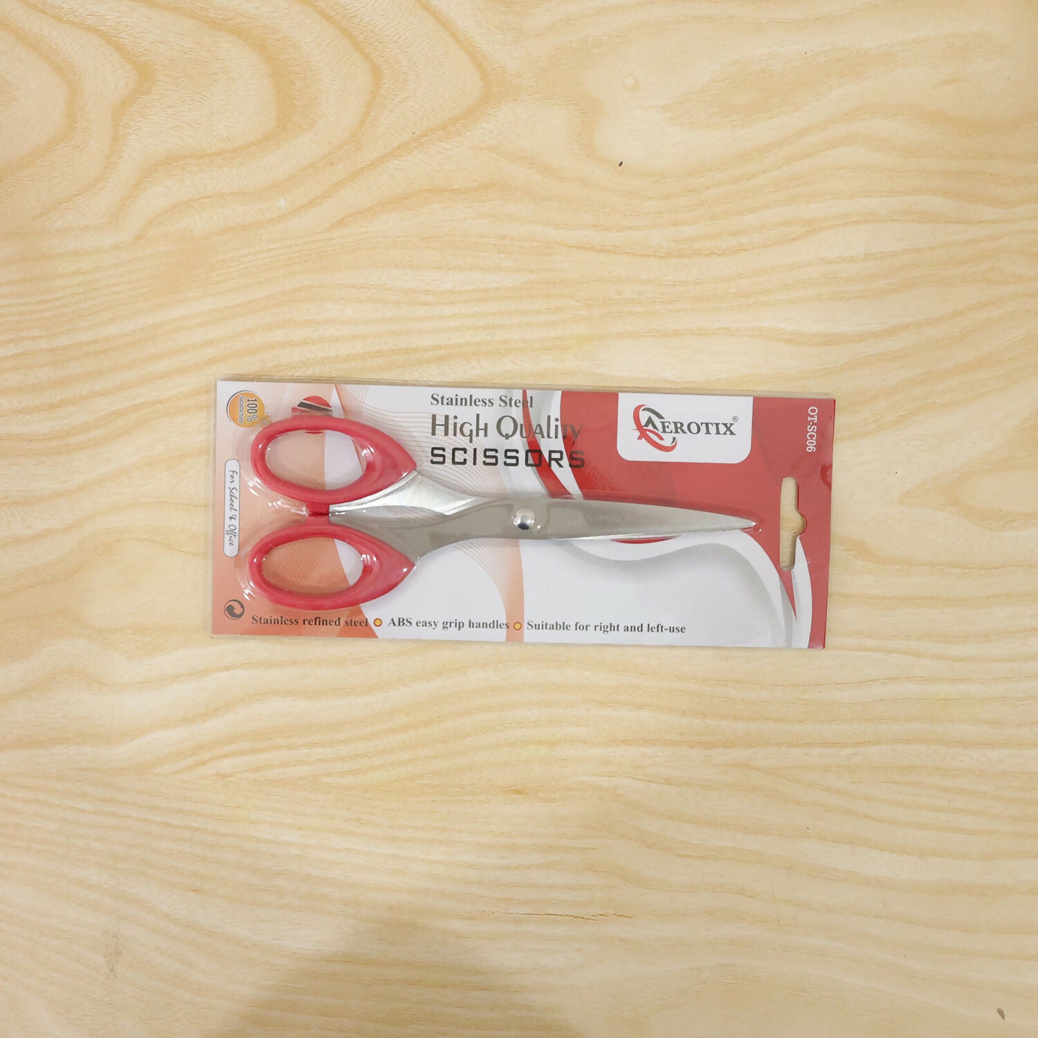Red Scissor 01- live