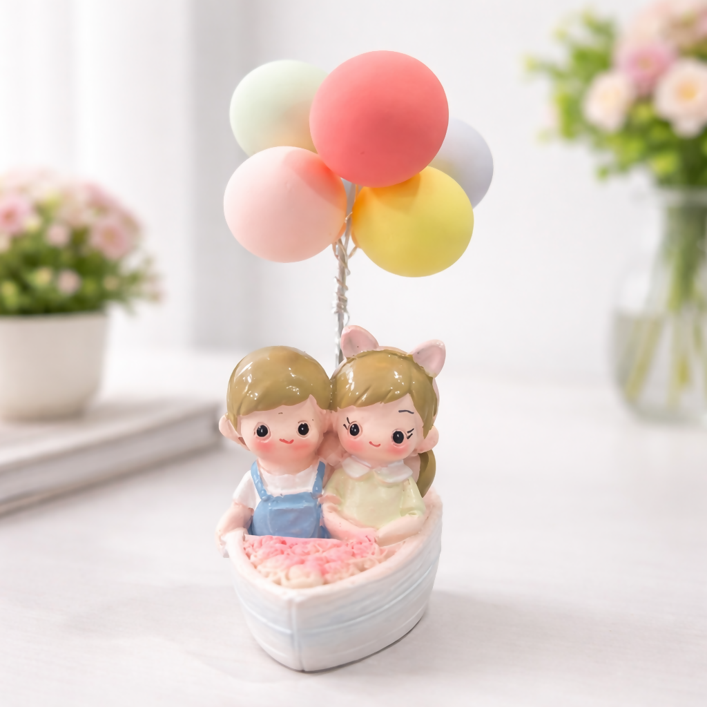 Cute Couple Boat Showpiece with Balloon for Home Decor and Gifting