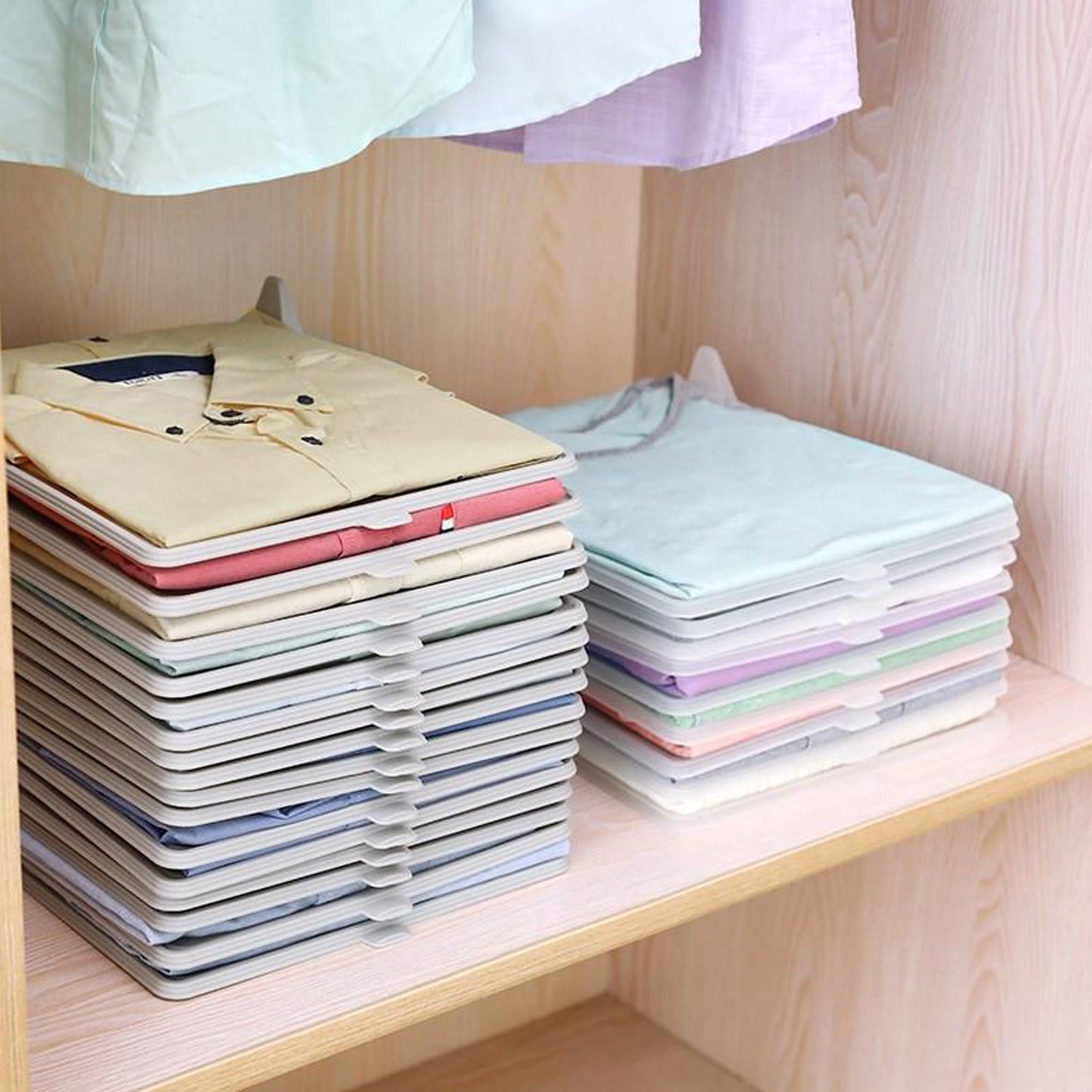 Functional fabric organizer for neat and orderly cloth storage at home.