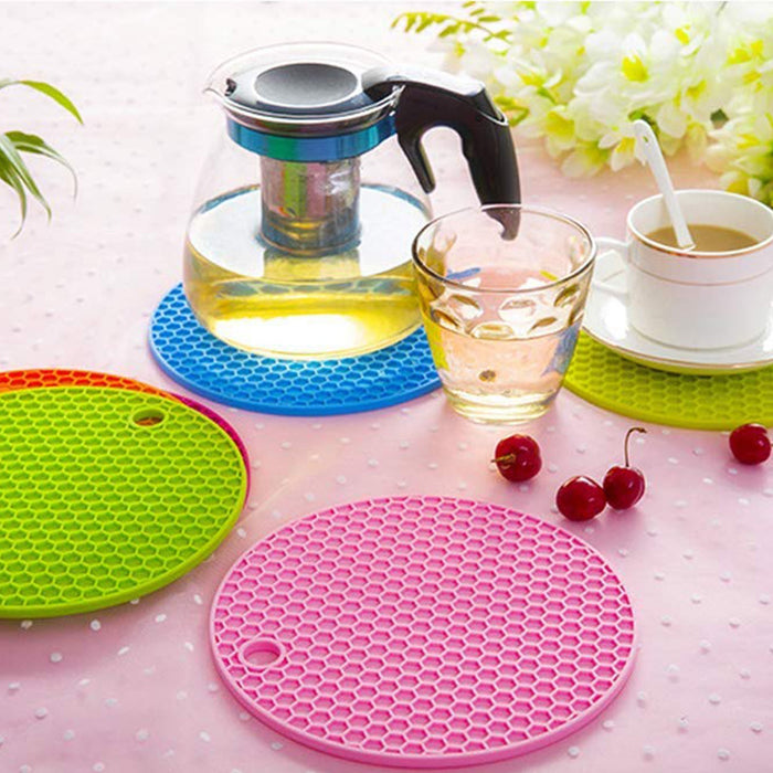 4778 1Pc Silicone Hot Mat used for breakfast, lunch and dinner purposes in different-different places. DeoDap