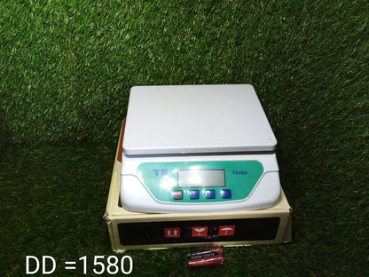 Digital kitchen scale for measuring ingredients, TS500 model.